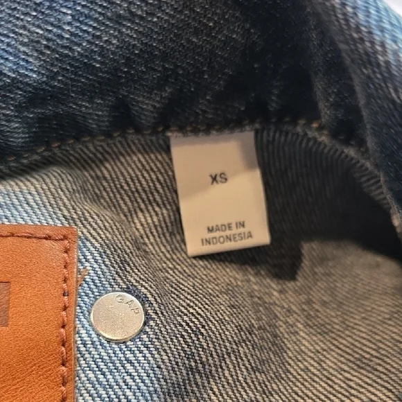 NWT $118 GAP X CULT GAIA ASYMMETRICAL BLUE DENIM JACKET SIZE XS - Picture 11 of 12